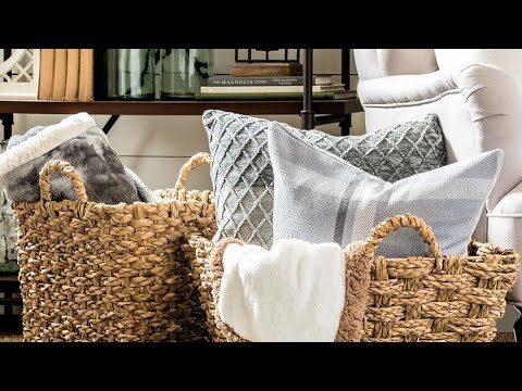 Decoraci&oacute;n de Balcones: Ideas Creativas con Cestos de Mimbre